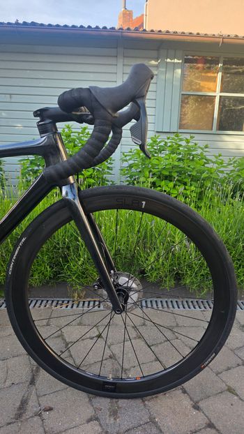 Used Giant TCR Advanced Pro Disc 1 AXS 2024 2024 Road & Gravel, Black — image 5 of 16