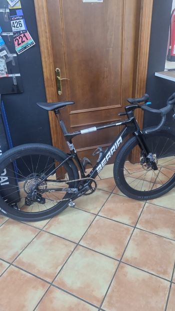 Used Berria Berria Naii BR 2026 Road & Gravel, Black — image 3 of 3