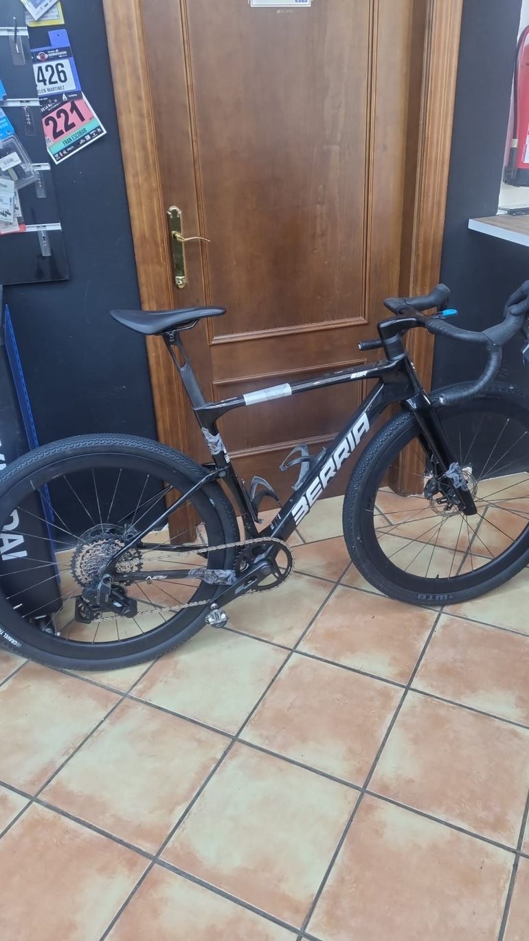 Used Berria Berria Naii BR 2026 Road & Gravel, Black — image 3 of 3