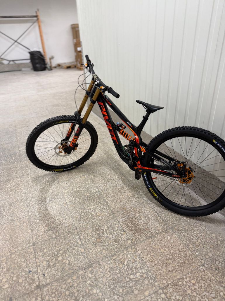 Used Pivot PHOENIX 29 Pro Saint 2024 2024 Mountainbike — image 16 of 20
