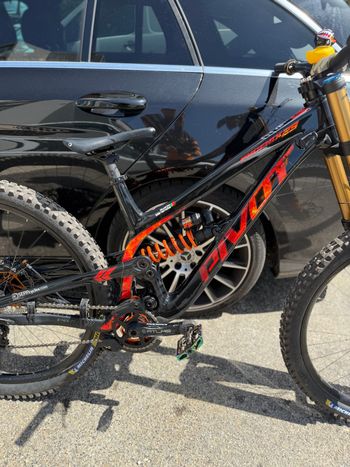 Brugt Pivot PHOENIX 29 Pro Saint 2024 2024 Mountainbike — billede 22 af 22