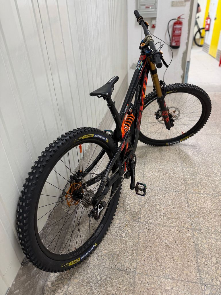 Used Pivot PHOENIX 29 Pro Saint 2024 2024 Mountainbike — image 11 of 20