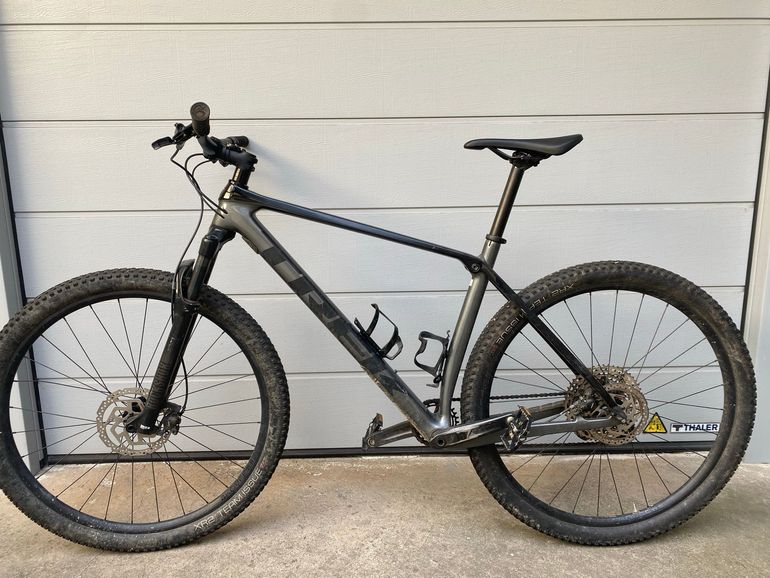 Used Trek Procaliber 9.5 2022 2022 Mountainbike — image 2 of 3