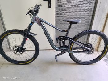 Used Giant Reign Shimano SLX 2025 Mountainbike — image 2 of 10