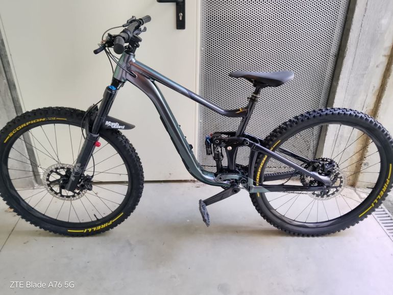 Used Giant Reign Shimano SLX 2025 Mountainbike — image 2 of 10