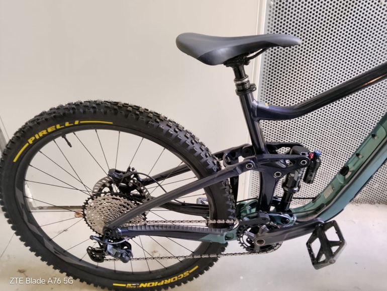 Used Giant Reign Shimano SLX 2025 Mountainbike — image 3 of 10