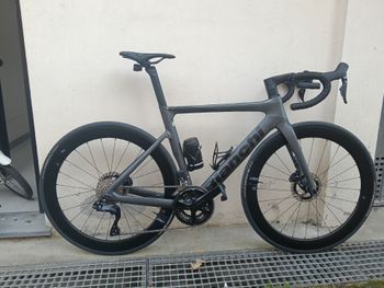 Used Bianchi Oltre Shimano 105 Di2 2025 Road & Gravel — image 4 of 4