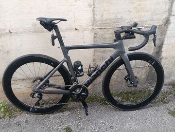 Bianchi Oltre Shimano 105 Di2 2025 Road & Gravel usato