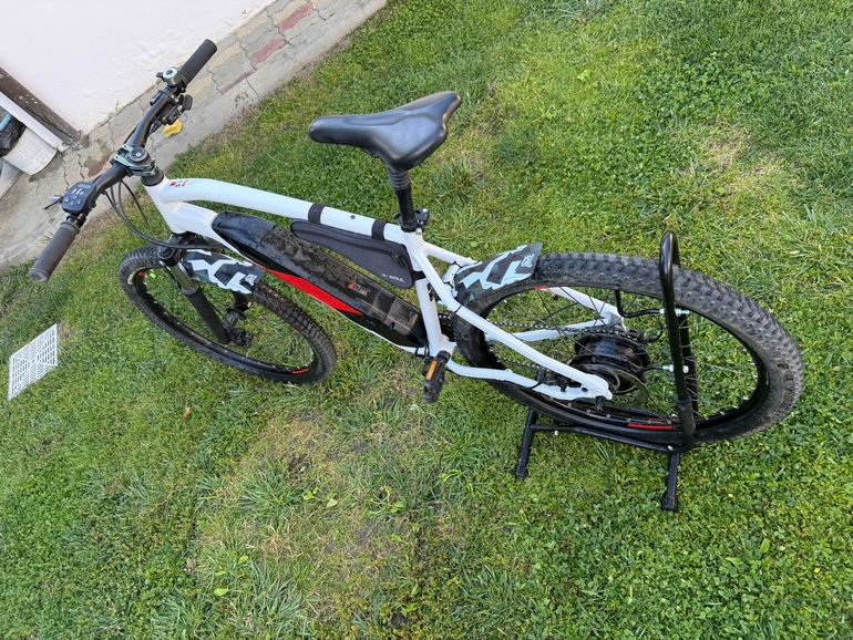 Used DECATHLON E-ST100 2022 Taglia L 2022 Mountainbike, Weiß — image 5 of 8