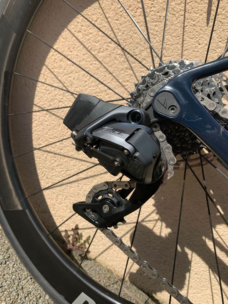 Used Canyon Ultimate CF SLX 8 Force AXS 2024 2024 Road & Gravel, Azul — image 3 of 7