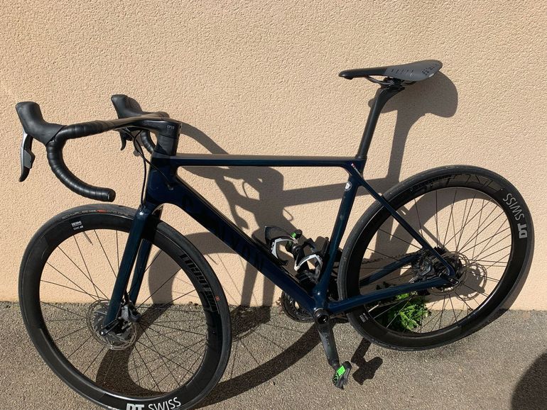 Used Canyon Ultimate CF SLX 8 Force AXS 2024 2024 Road & Gravel, Azul — image 2 of 7