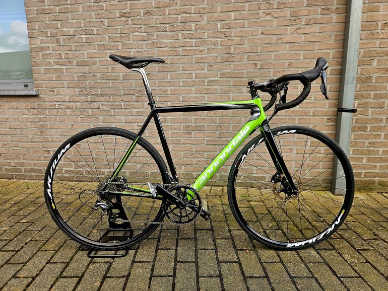 Used Cannondale SuperSix EVO Shimano Ultegra 2018 Road & Gravel — image 1 of 8