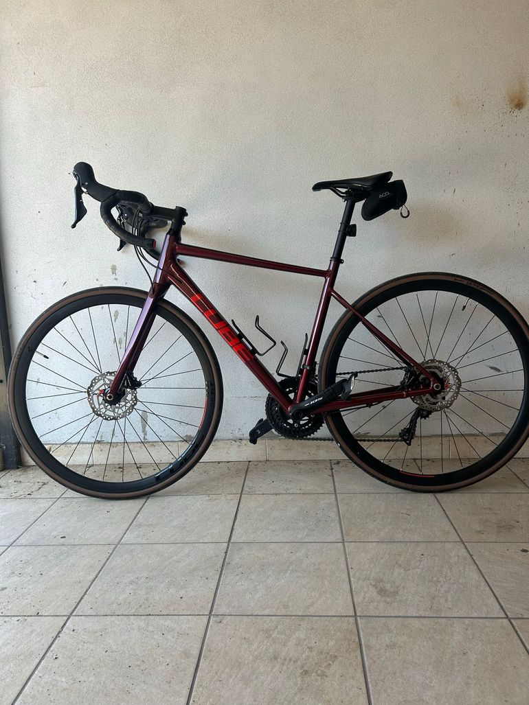 Used CUBE ATTAIN SLX 2024 2024 Road & Gravel — image 9 of 11