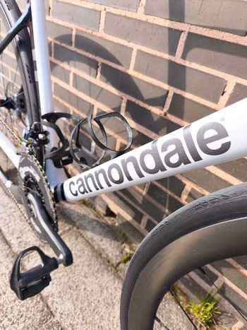 Used Cannondale SuperSix EVO Carbon Disc Ultegra 2021 2021 Road & Gravel, White — image 5 of 6