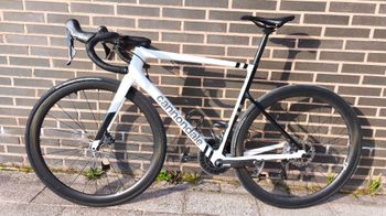 Used Cannondale SuperSix EVO Carbon Disc Ultegra 2021 2021 Road & Gravel, White — image 2 of 6