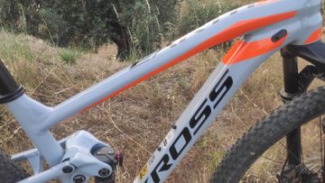 Używany Kross EARTH 2.0 2022 2022 Mountainbike — zdjęcie 3 z 5