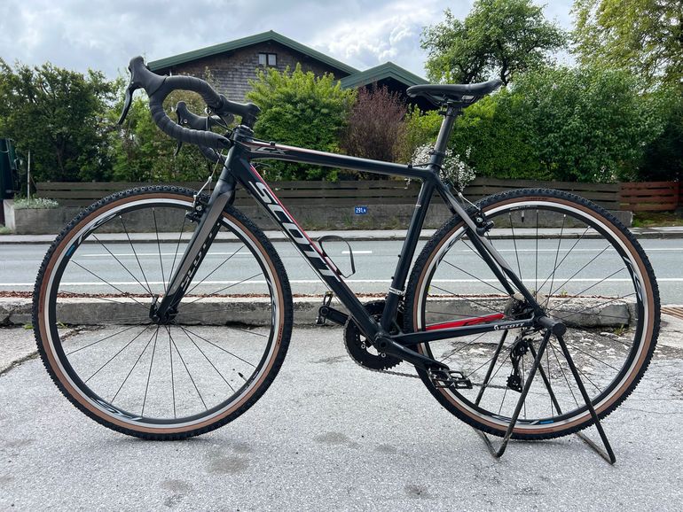 Used Scott Scott Custom Shimano 105 2018 Road & Gravel, Black — image 2 of 9