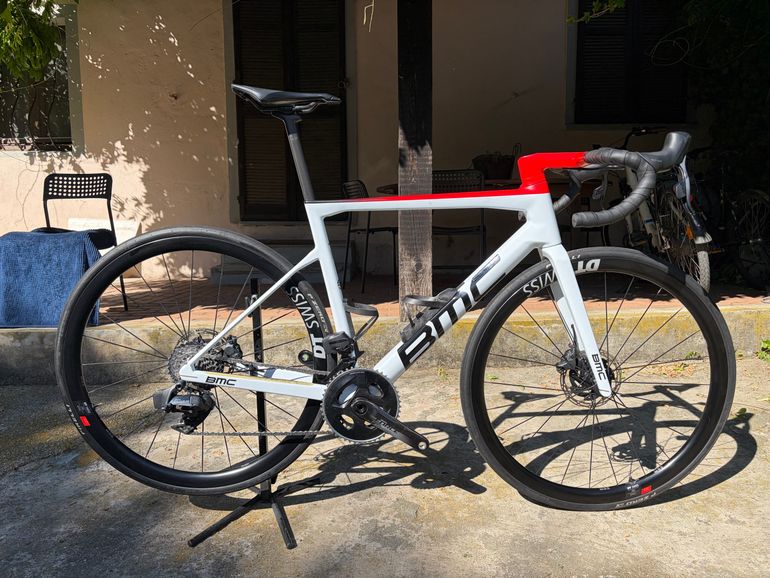 Used BMC Teammachine SLR 01 FOUR 2022 2022 Road & Gravel — image 1 of 8