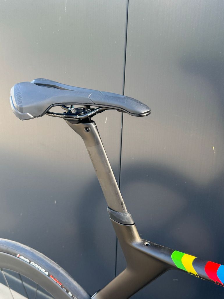 Used Colnago Y1Rs Shimano Ultegra Di2 2026 Road & Gravel — image 8 of 22