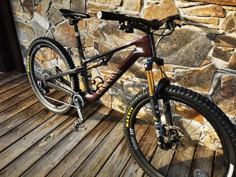 Used Canyon Neuron CF LTD 2024 2024 Mountainbike, Black, 27.5, 29 — image 1 of 3