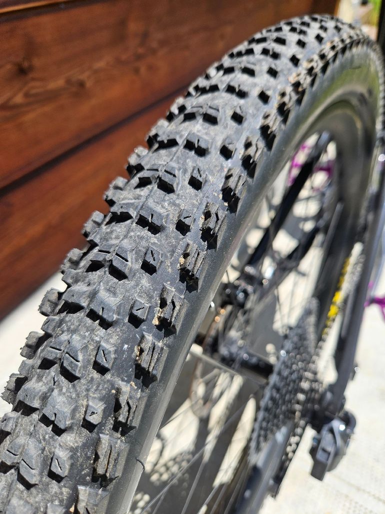Used Canyon Neuron CF LTD 2024 2024 Mountainbike, Black, 27.5, 29 — image 8 of 9