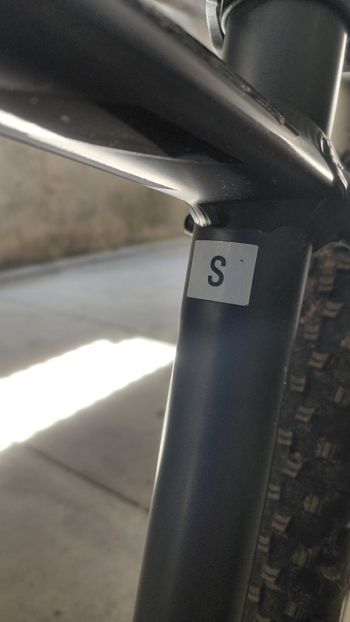 Used Trek Marlin 6 Gen 3 2023 2023 Mountainbike — image 7 of 8