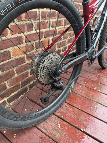 Used Trek Supercaliber 9.7 Gen 1 2023 2023 Mountainbike, Red, 29 — image 4 of 6