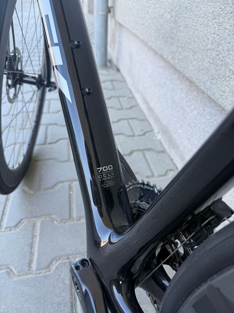 Used Trek Émonda SLR 8 Disc 2018 2018 Road & Gravel, Black — image 21 of 22