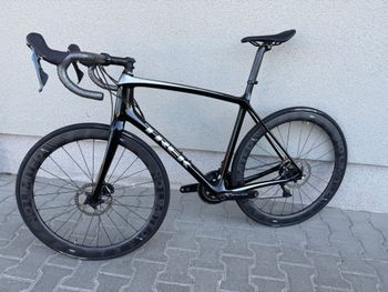 Used Trek Émonda SLR 8 Disc 2018 2018 Road & Gravel, Black — image 17 of 22