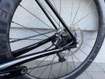 Used Trek Émonda SLR 8 Disc 2018 2018 Road & Gravel, Black — image 16 of 22