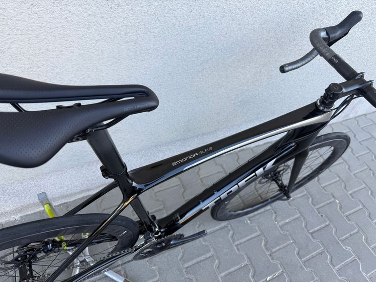 Used Trek Émonda SLR 8 Disc 2018 2018 Road & Gravel, Black — image 11 of 22
