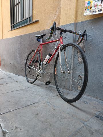 Used Daccordi Custom Campagnolo Record 1990 Road & Gravel, Red — image 6 of 6