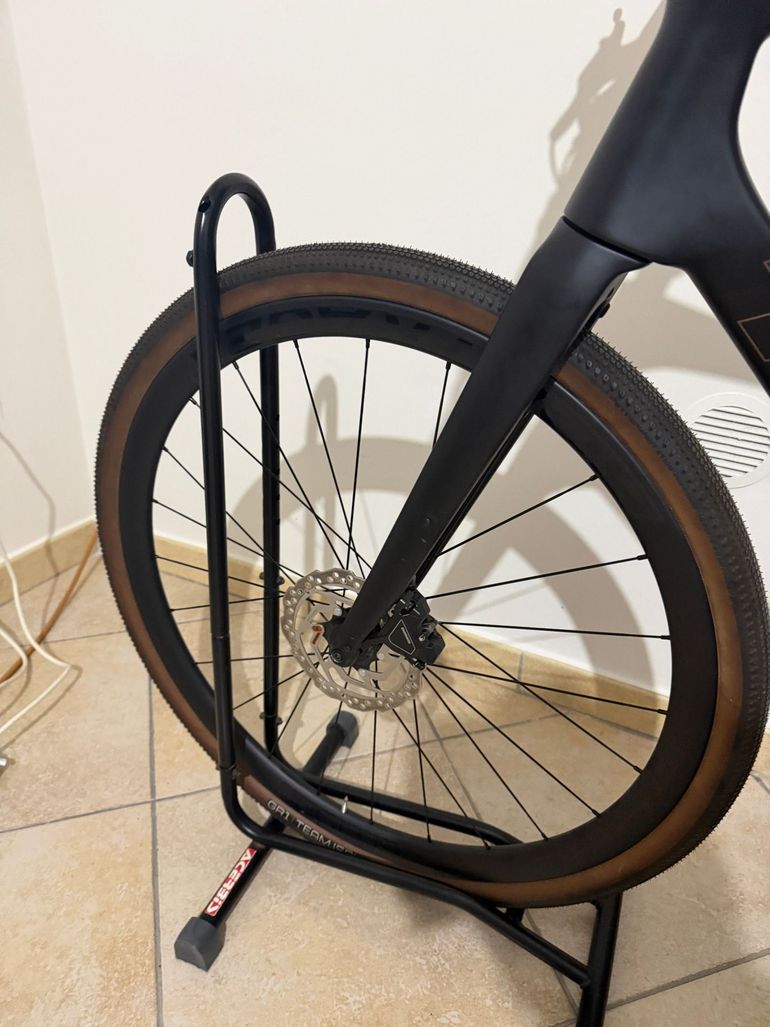 Used Trek FX Sport 6 2024 2024 Urban, Black — image 11 of 13