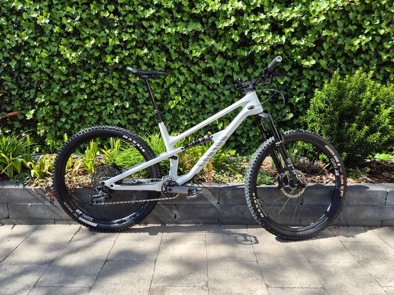 Used Canyon Spectral 125 CF 7 2022 2022 Mountainbike, White, 29 — image 1 of 4