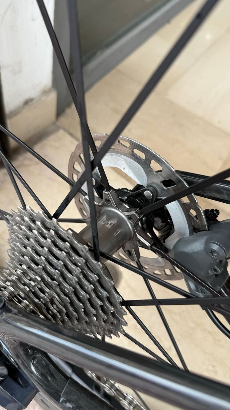 Used Light Carbon Light Carbon Custom Shimano Ultegra 2025 Road & Gravel, Negro — image 3 of 11