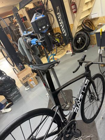 Used Light Carbon Light Carbon Custom Shimano Ultegra 2025 Road & Gravel, Negro — image 4 of 11