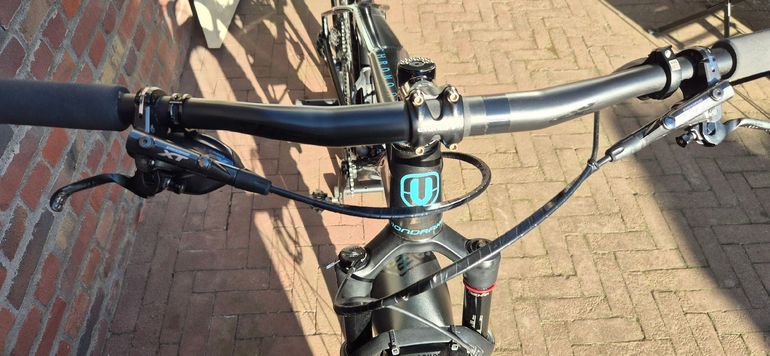 Used Mondraker CHRONO CARBON R 2023 2023 Mountainbike, Black, 29 — image 8 of 12