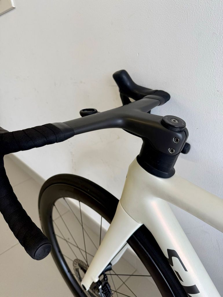 Used Specialized S-Works Tarmac SL8 - Shimano Dura-Ace Di2 2025 2025 Road & Gravel, White — image 17 of 19
