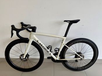 Used Specialized S-Works Tarmac SL8 - Shimano Dura-Ace Di2 2025 2025 Road & Gravel, White — image 16 of 19