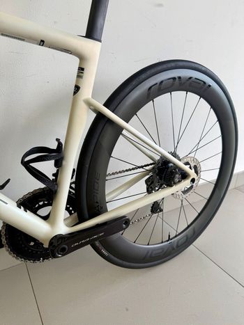 Used Specialized S-Works Tarmac SL8 - Shimano Dura-Ace Di2 2025 2025 Road & Gravel, White — image 19 of 19