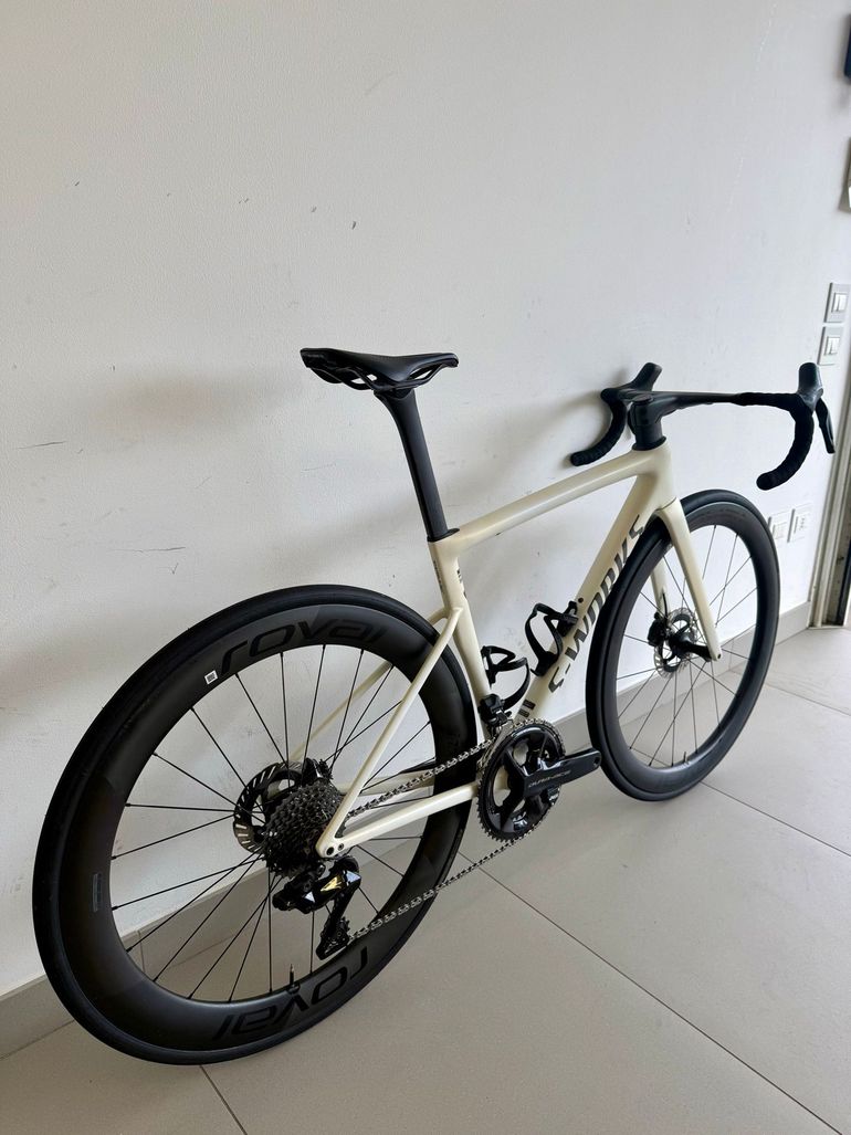 Used Specialized S-Works Tarmac SL8 - Shimano Dura-Ace Di2 2025 2025 Road & Gravel, White — image 2 of 19