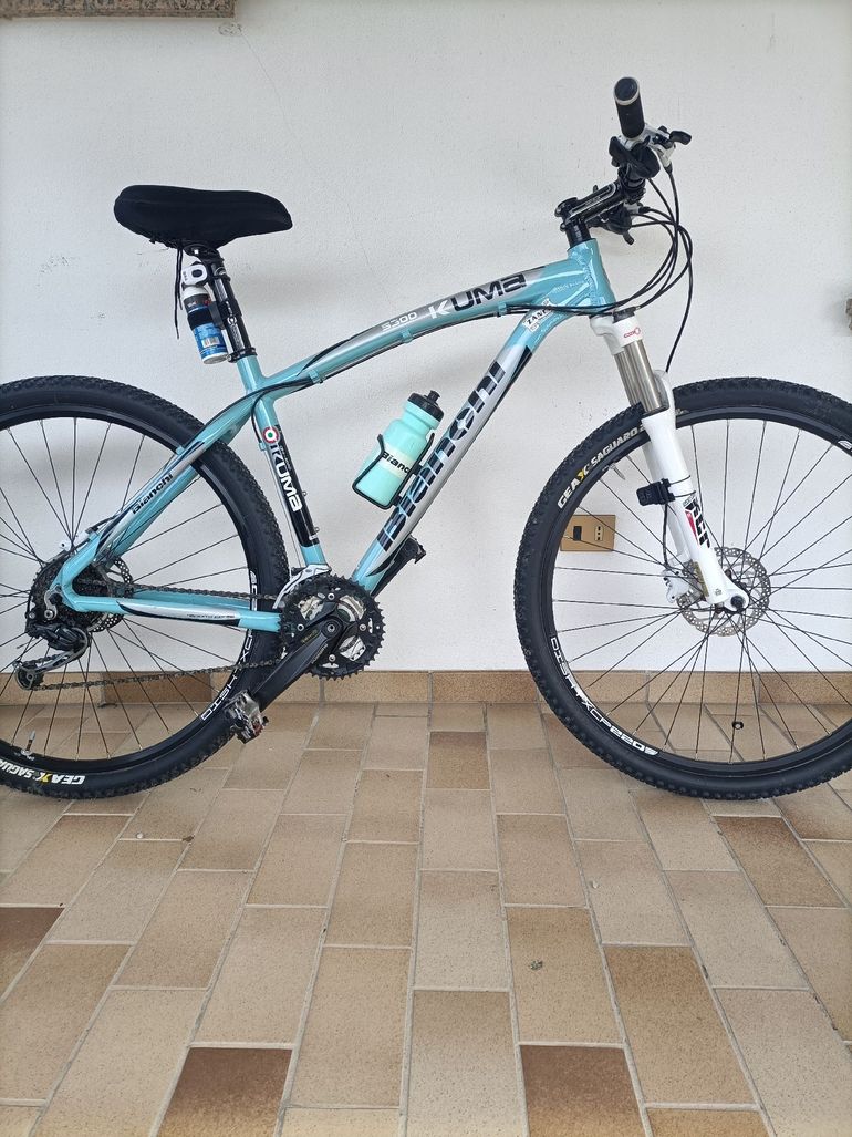 Used Bianchi Kuma 29.2 Acera/Altus 3x9 2016 2016 Mountainbike — image 1 of 11