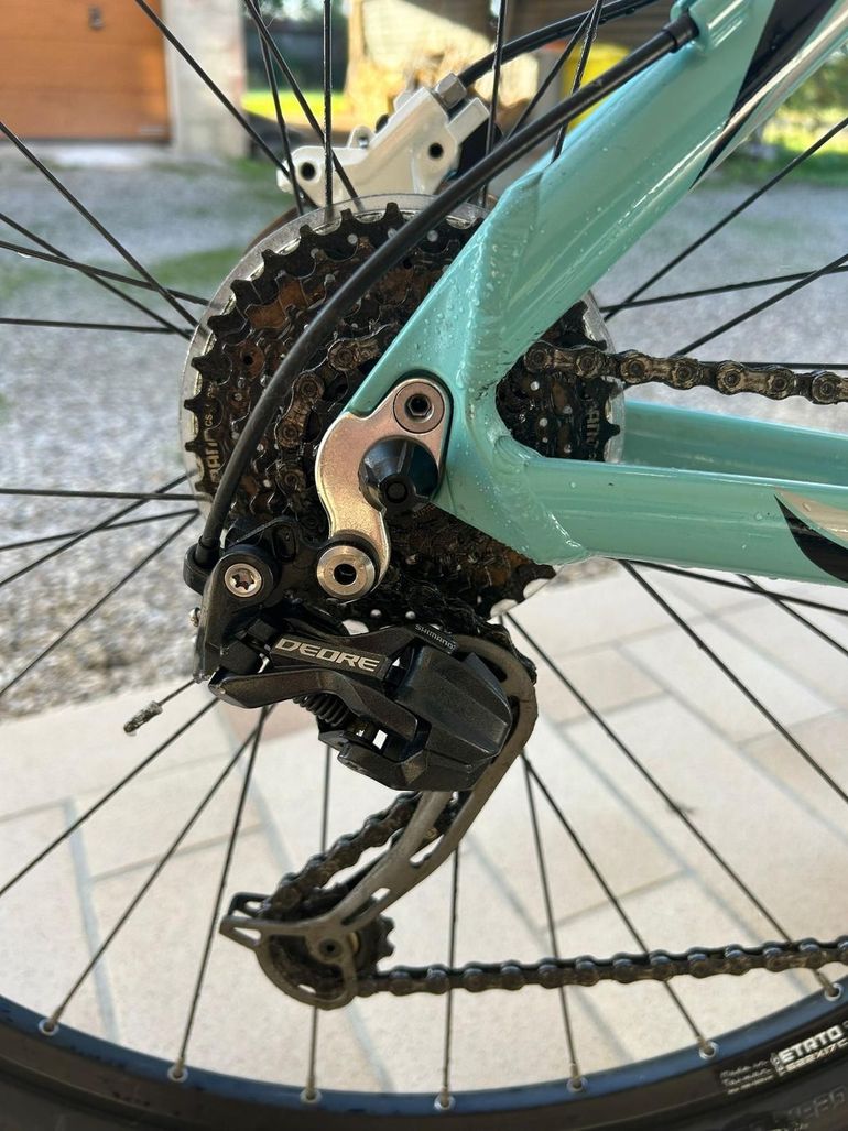 Used Bianchi Kuma 29.2 Acera/Altus 3x9 2016 2016 Mountainbike — image 3 of 11