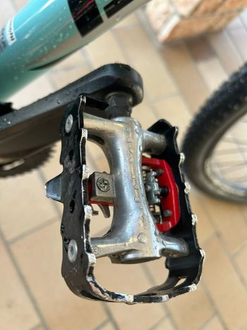 Used Bianchi Kuma 29.2 Acera/Altus 3x9 2016 2016 Mountainbike — image 9 of 11