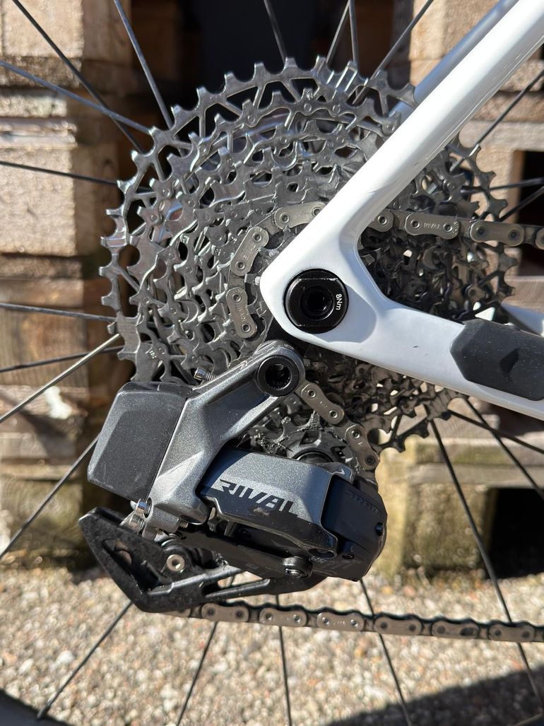 Used Orbea TERRA M31eTEAM 1X 2025 2025 Road & Gravel, Blanco — image 4 of 10