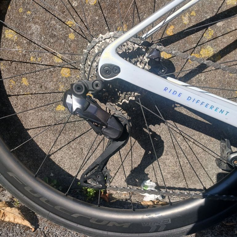 Used Carrera Carrera Custom Shimano Ultegra Di2 2025 Road & Gravel, White — image 3 of 8
