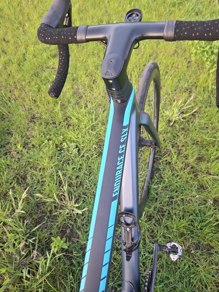 Used Canyon Endurace CF SLX Di2 2020 2020 Road & Gravel — image 7 of 13