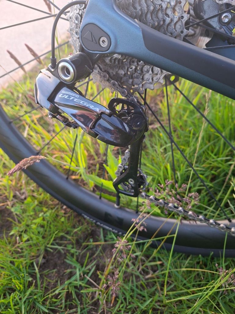 Used Canyon Endurace CF SLX Di2 2020 2020 Road & Gravel — image 10 of 13