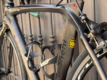 Used Bianchi Oltre XR3 Ultegra 2020 2020 Road & Gravel, Black — image 7 of 9