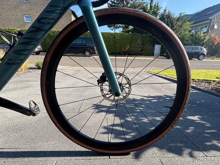 Used Canyon Ultimate CF SLX 8 Force AXS 2024 2024 Road & Gravel, Green — image 15 of 15